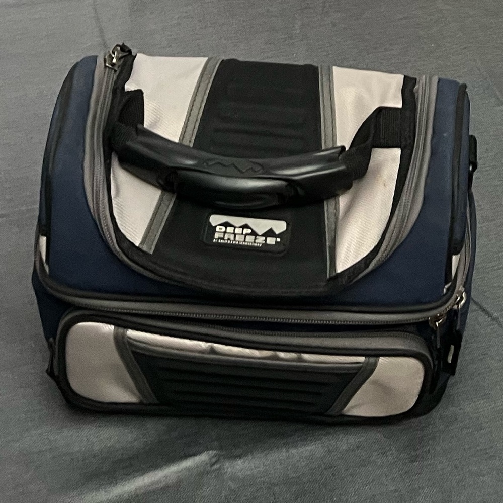 Deep Freeze Lunch box By: California Innovations